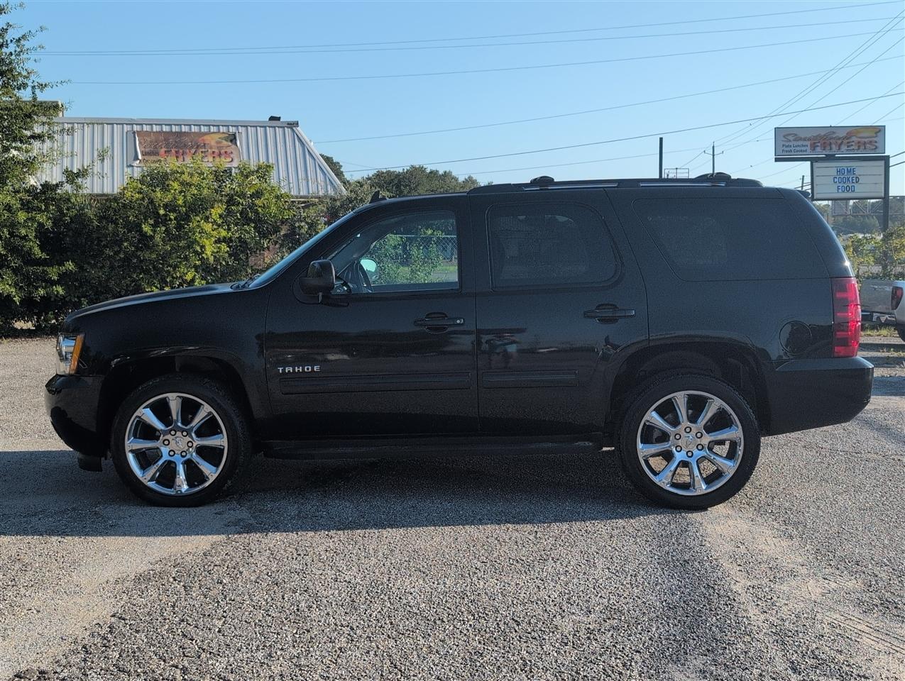 Chevrolet Tahoe  2013