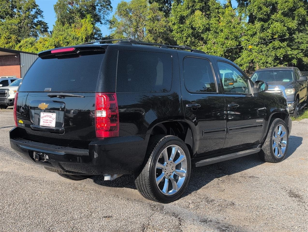 Chevrolet Tahoe  2013