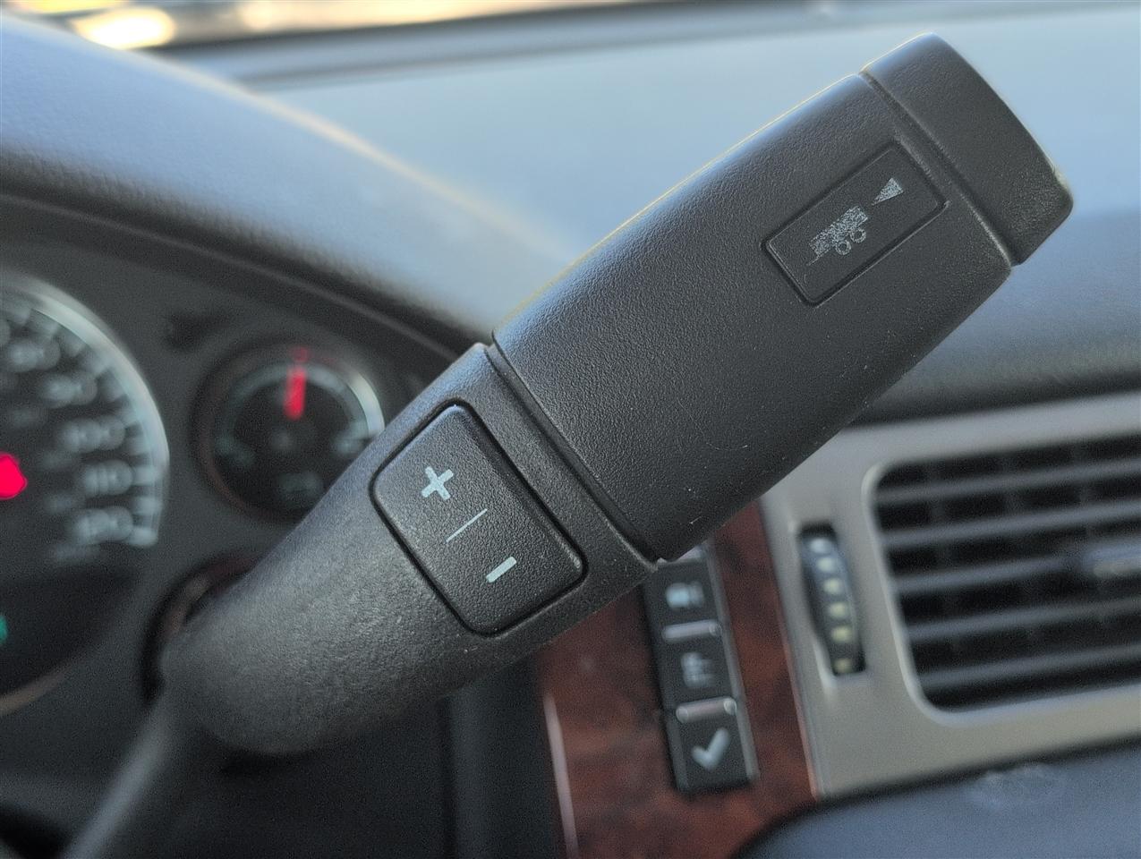 Chevrolet Tahoe  2013