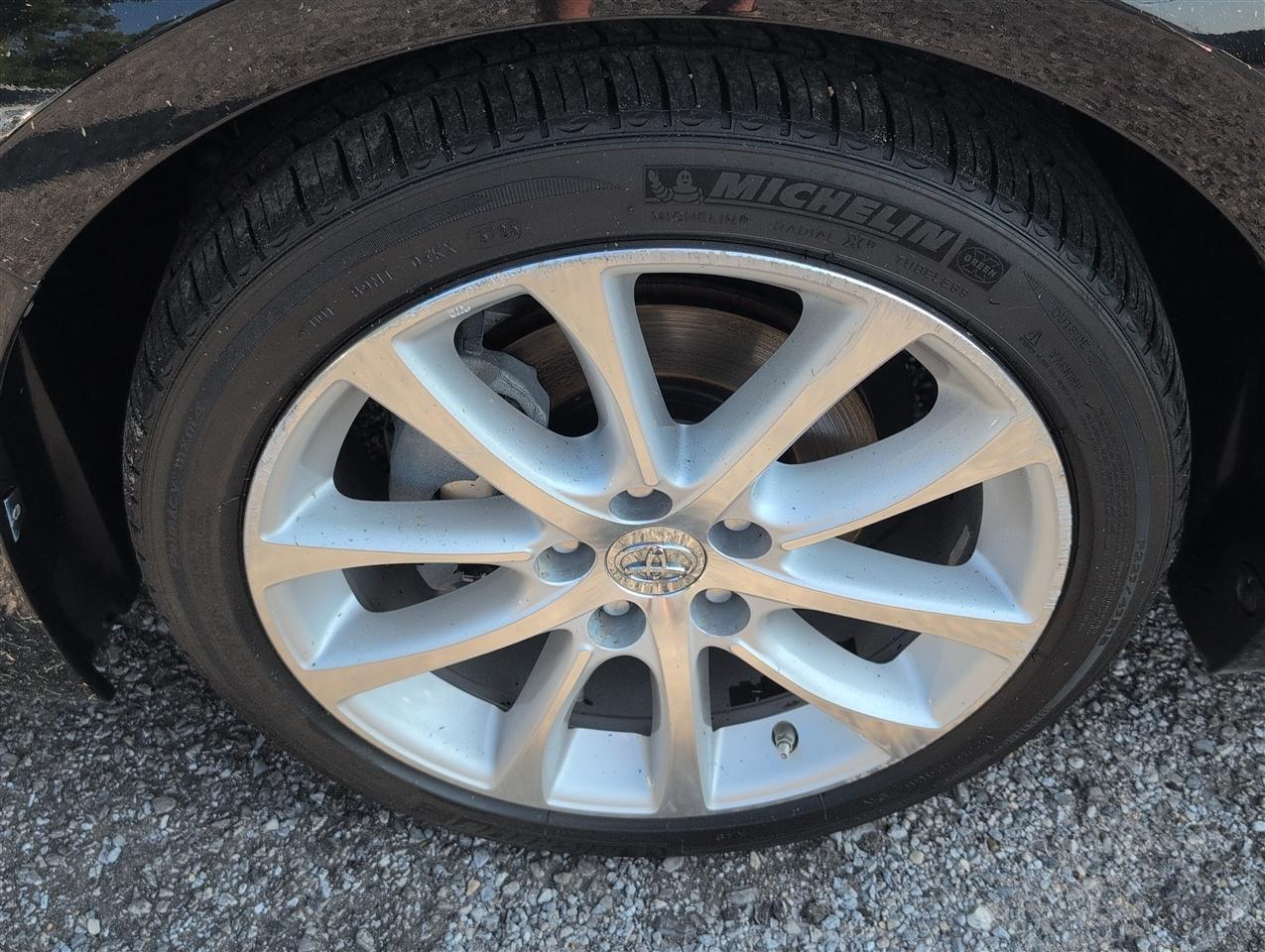 Toyota Avalon photo 9