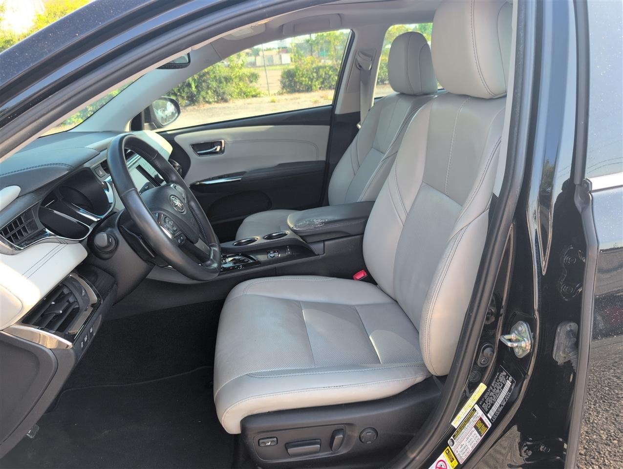 Toyota Avalon photo 10