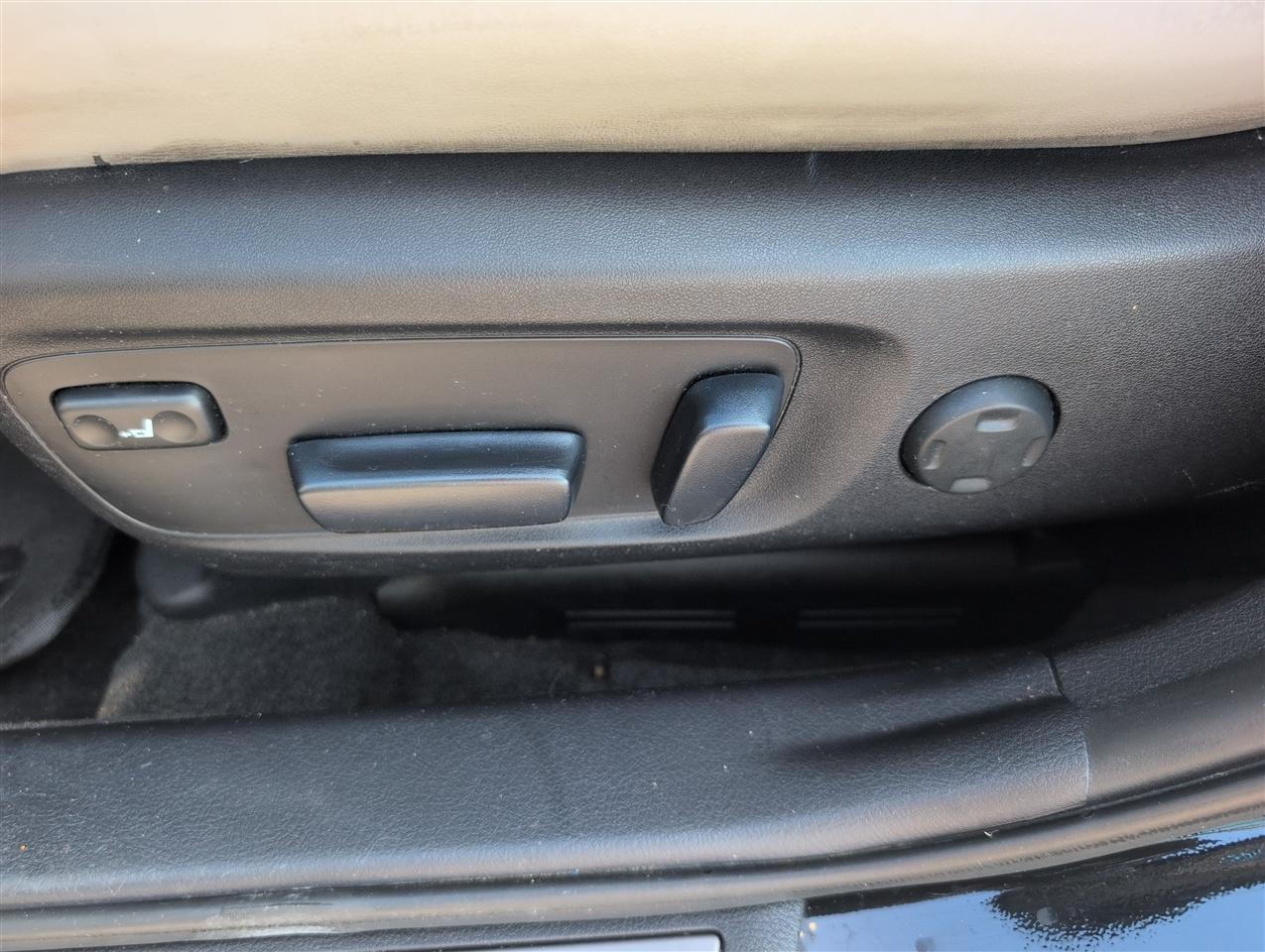 Toyota Avalon photo 11