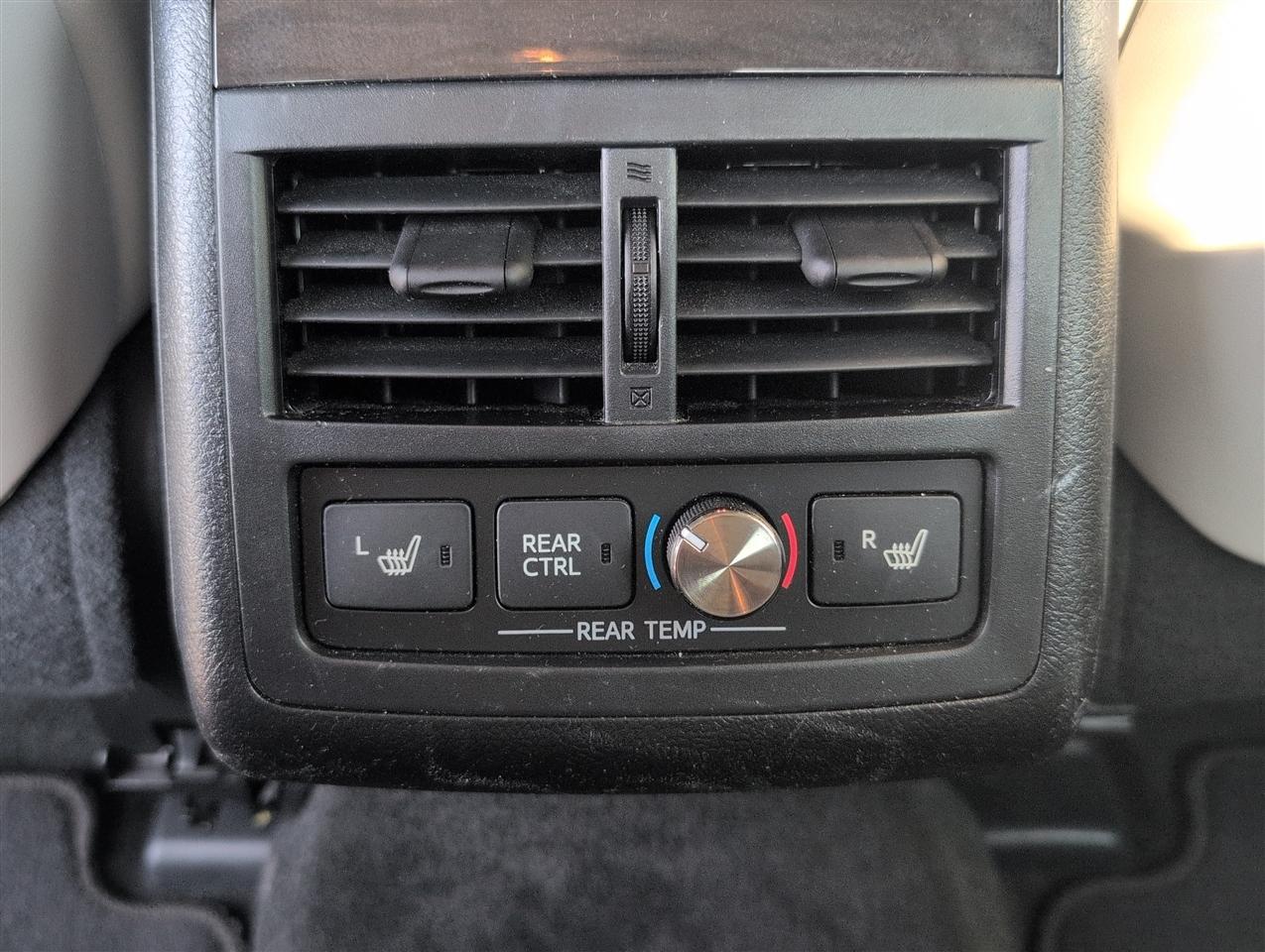 Toyota Avalon photo 34