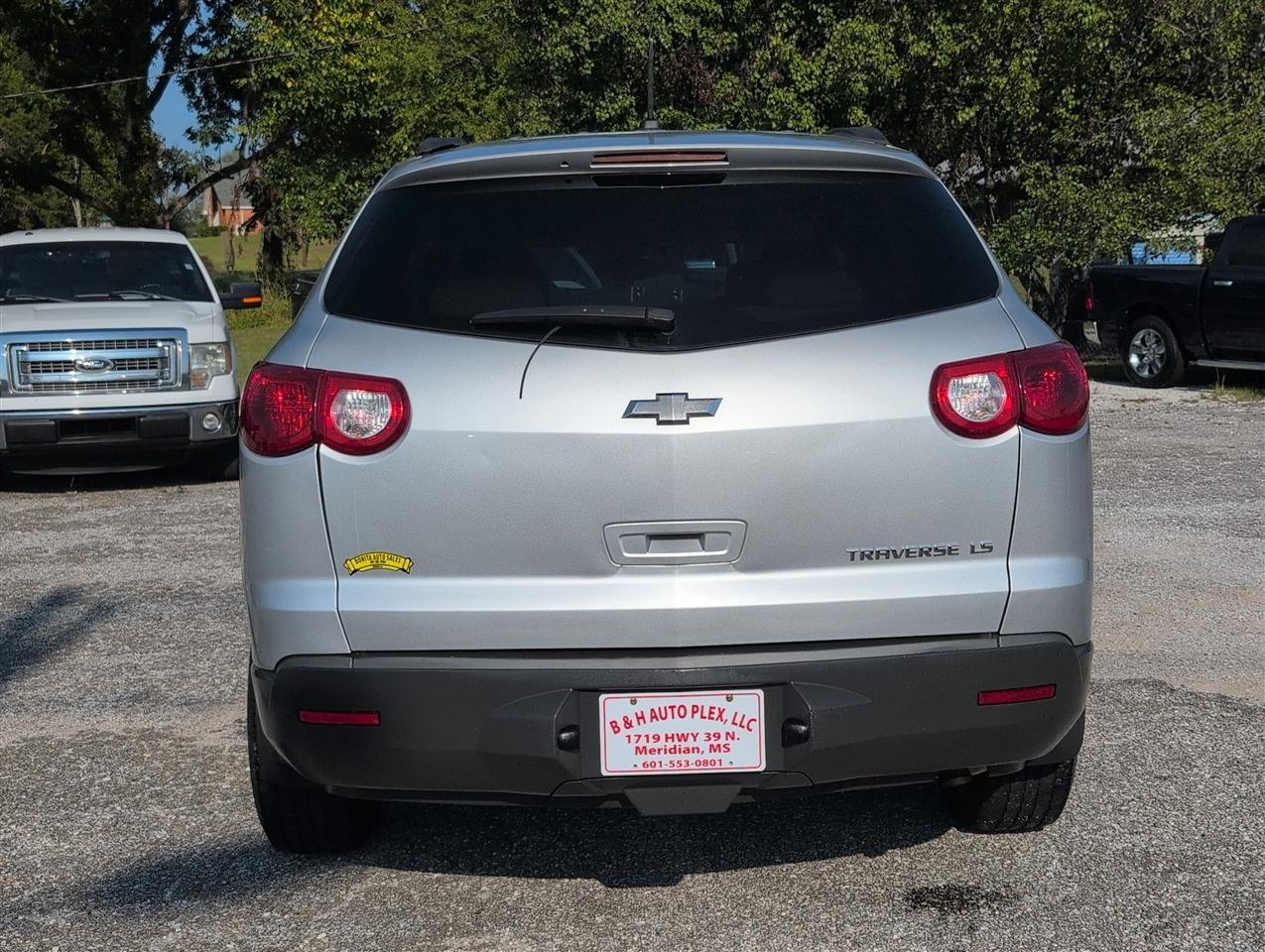 Chevrolet Traverse photo 4