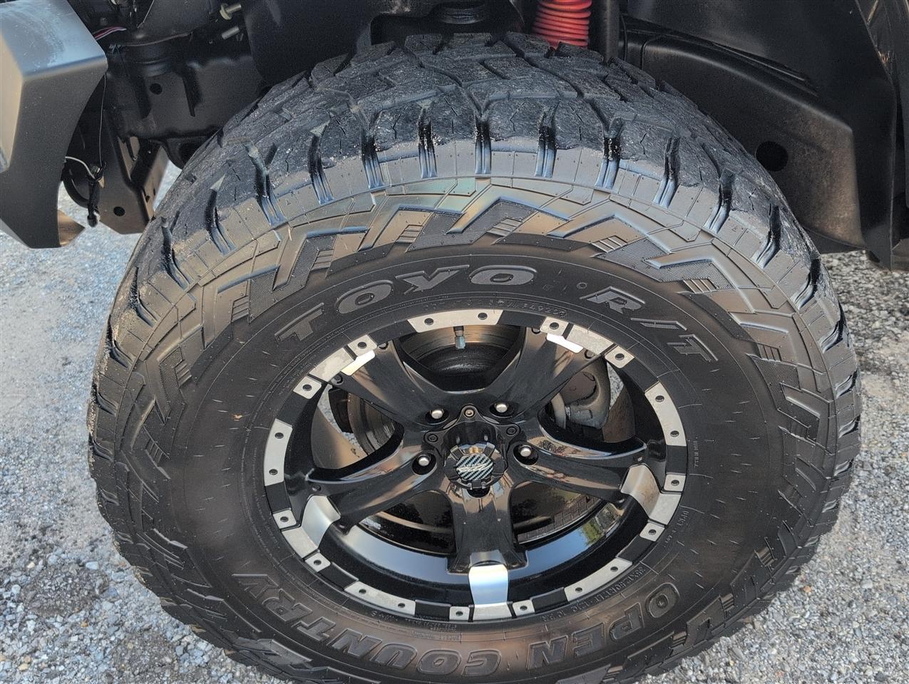 Jeep Wrangler photo 9