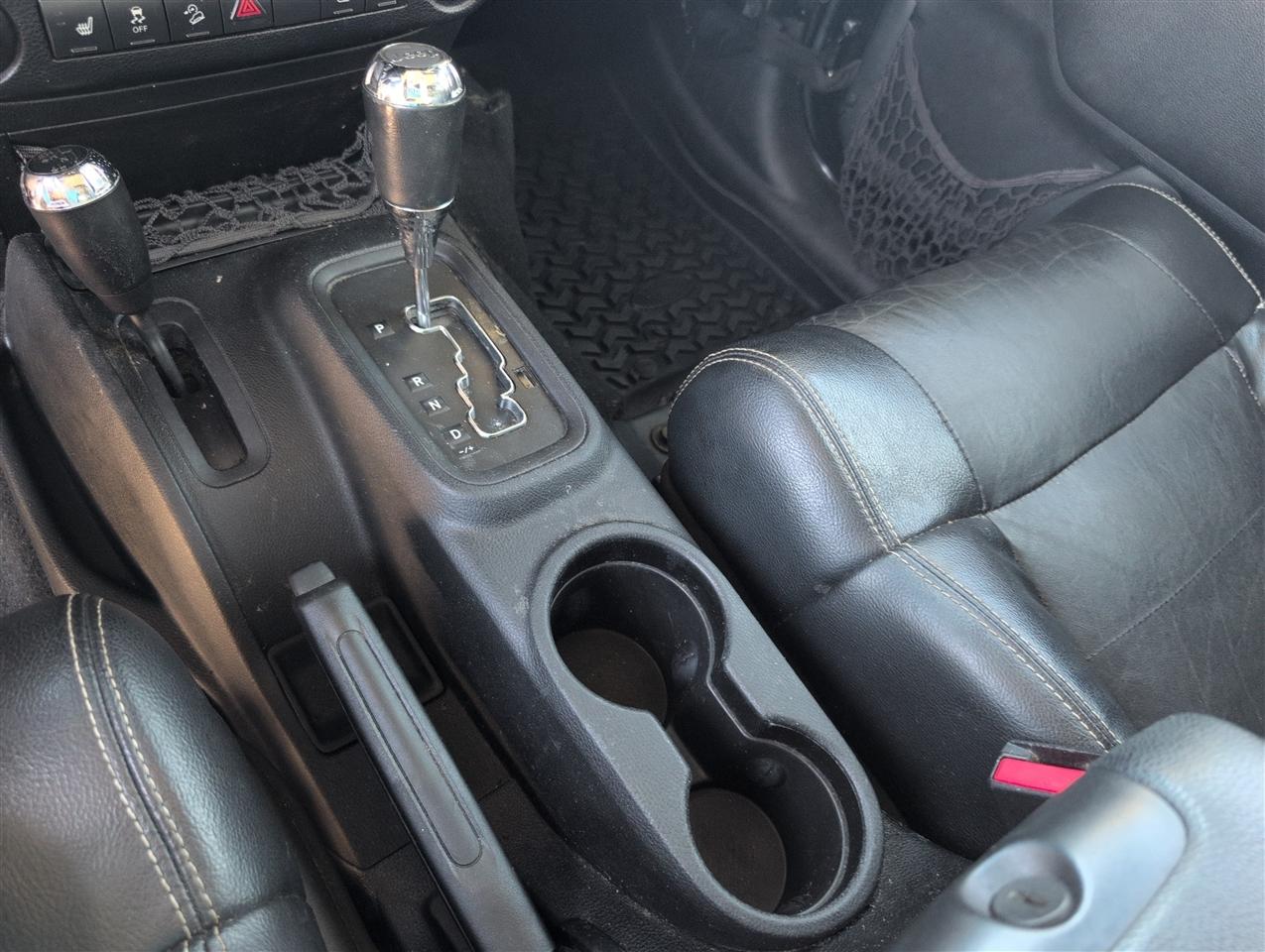 Jeep Wrangler photo 18
