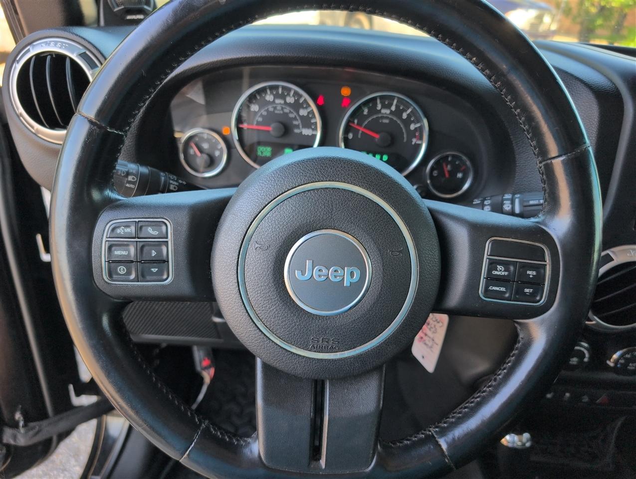 Jeep Wrangler photo 20