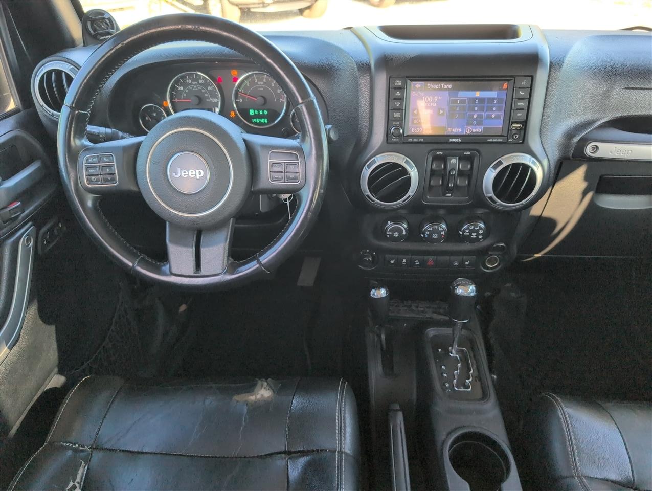 Jeep Wrangler photo 30