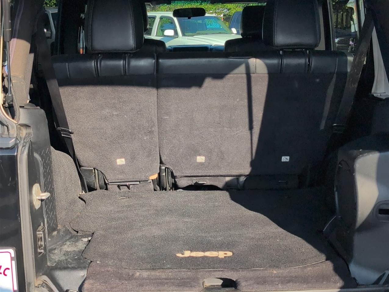 Jeep Wrangler photo 33