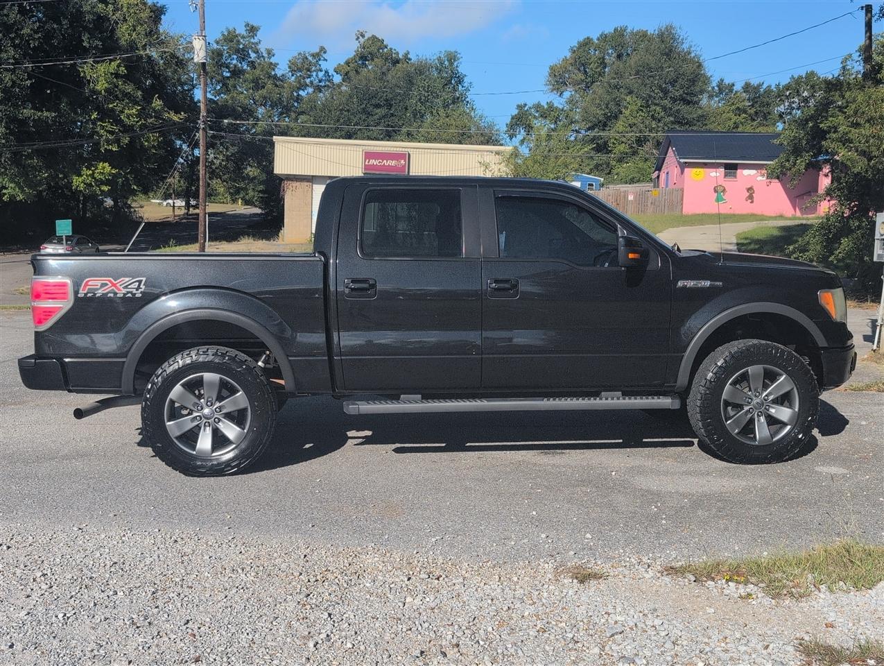 Ford F-150 photo 6
