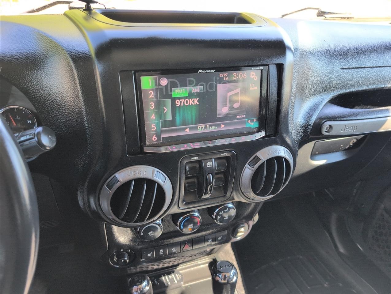 Jeep Wrangler  2016