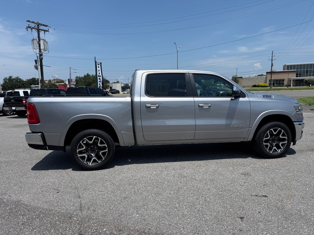 RAM 1500 Laramie 4x4 Crew Cab 5'7" Box 2025