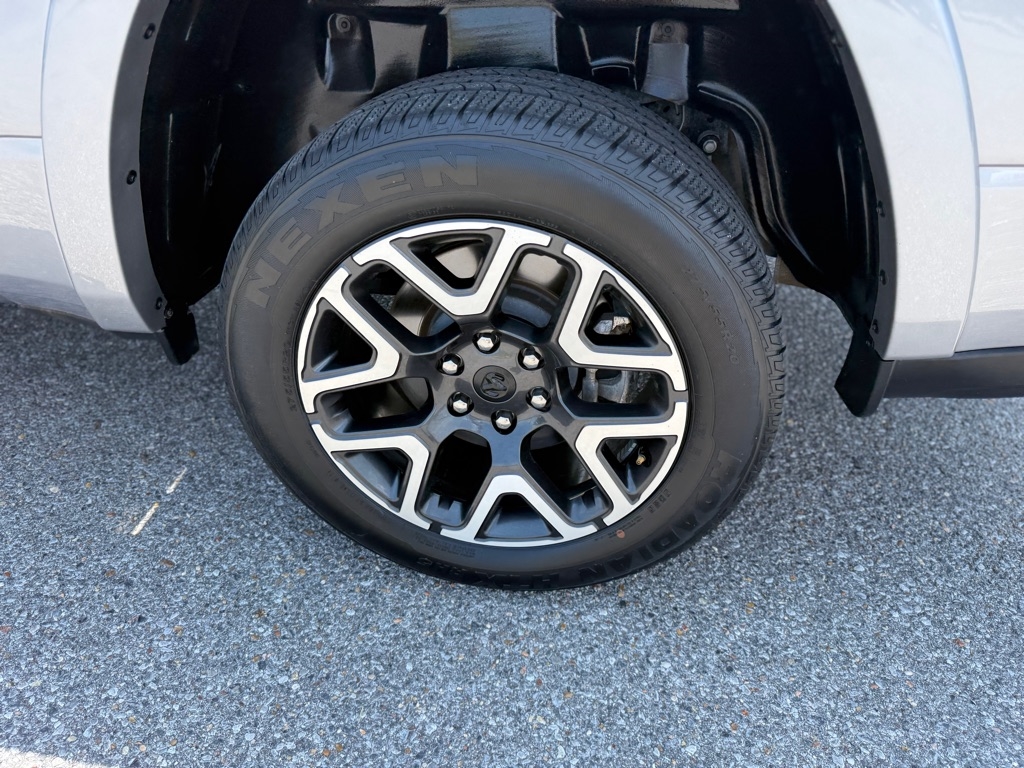 RAM 1500 Laramie 4x4 Crew Cab 5'7" Box 2025