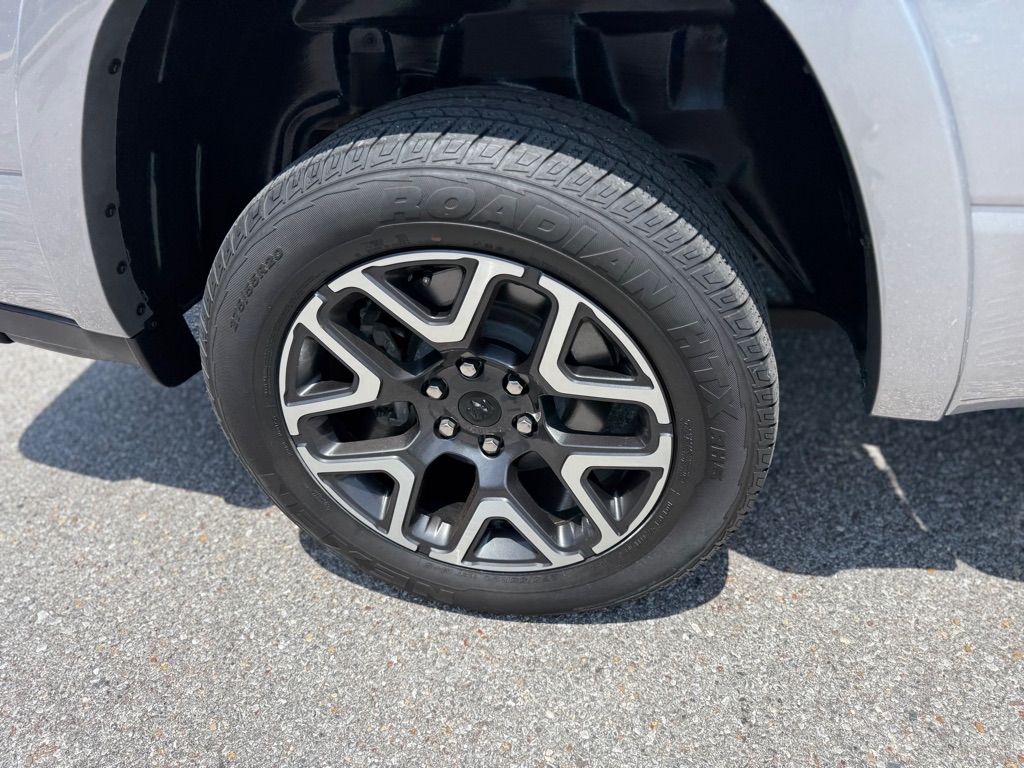 RAM 1500 Laramie 4x4 Crew Cab 5'7" Box 2025