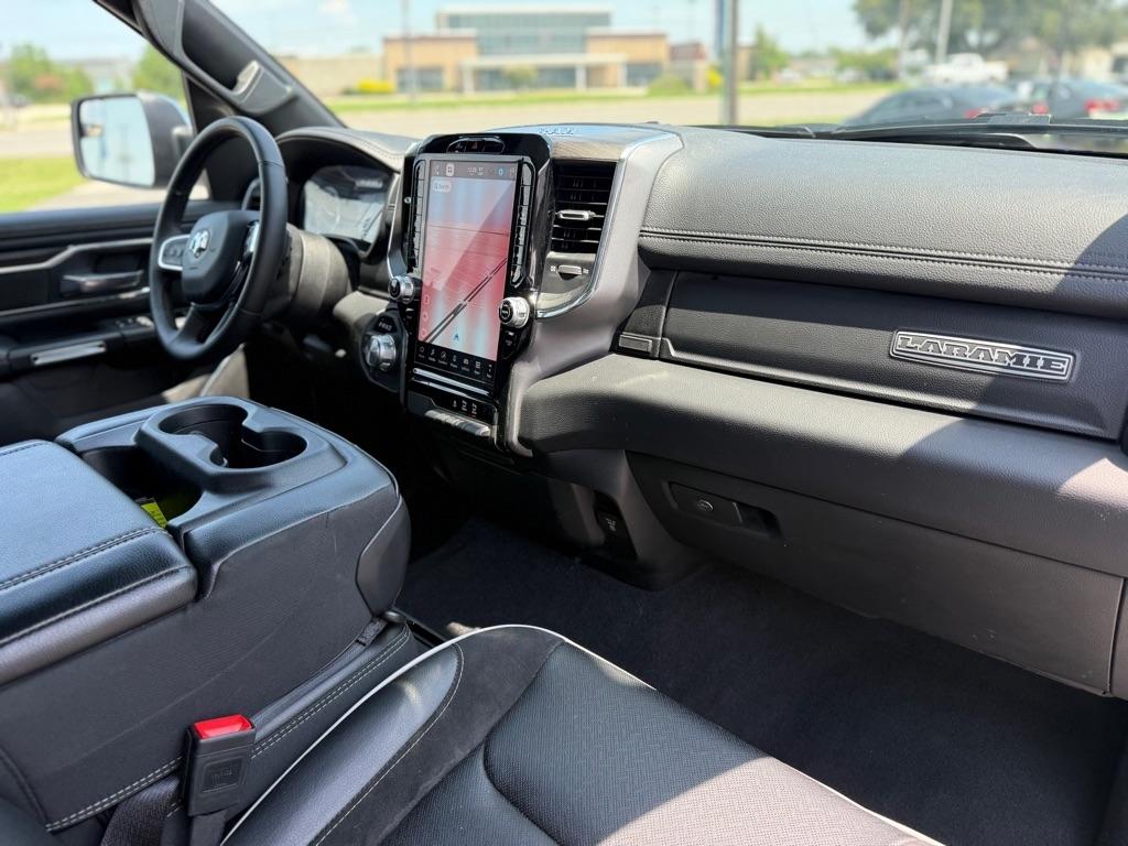 RAM 1500 Laramie 4x4 Crew Cab 5'7" Box 2025