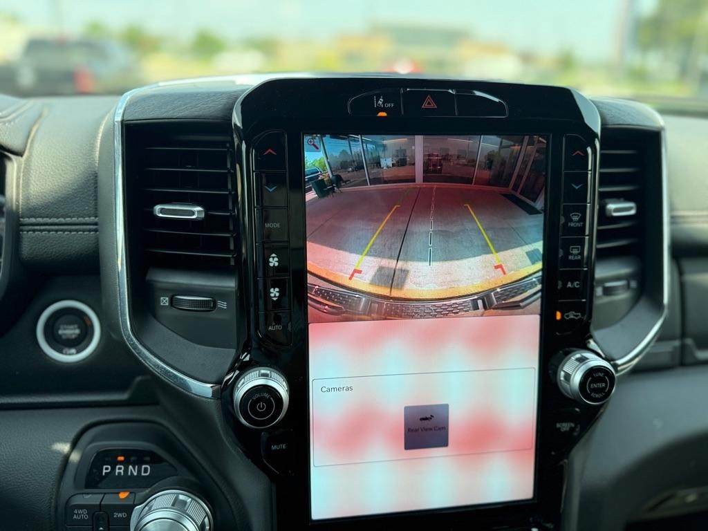 RAM 1500 Laramie 4x4 Crew Cab 5'7" Box 2025