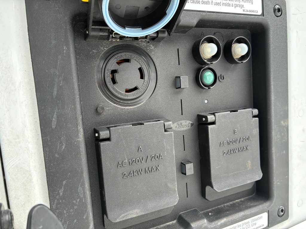 Ford F-150 XL SuperCrew 6.5-ft. Bed 4WD 2022