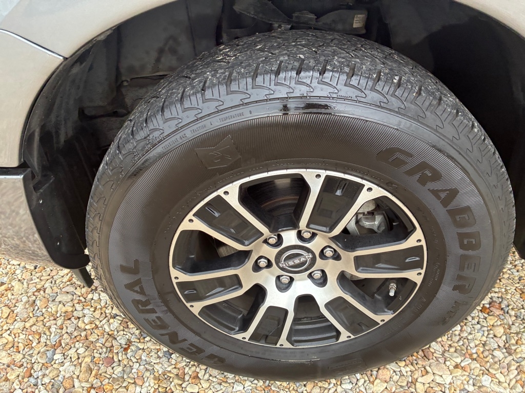 Nissan Titan S Crew Cab 2WD 2023 Nissan Titan S Crew Cab 2WD 2023