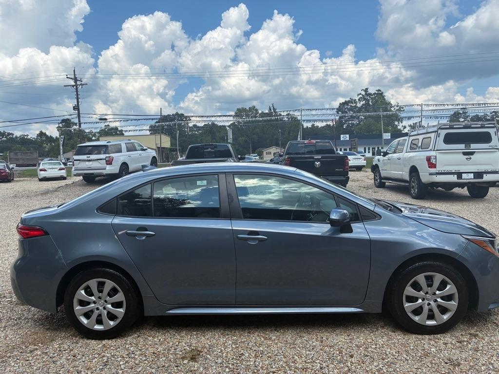 Toyota Corolla LE 2022