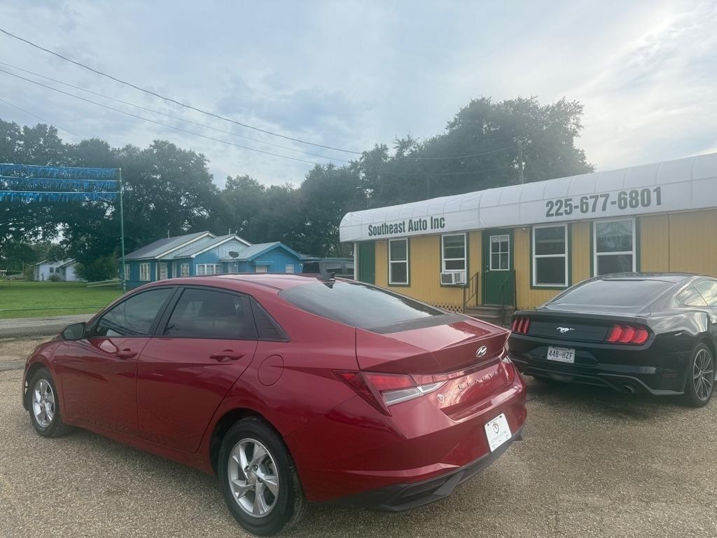 Hyundai Elantra SE 2021