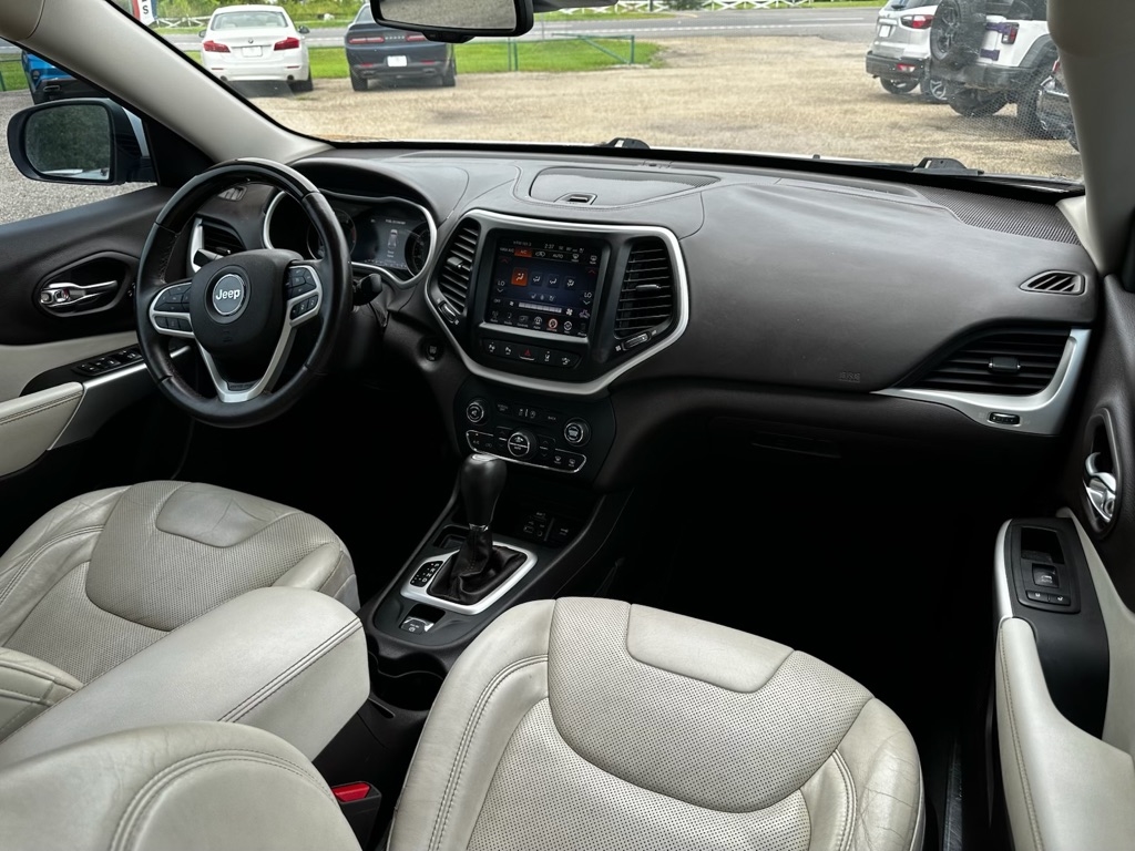 Jeep Cherokee Overland FWD 2018 Jeep Cherokee Overland FWD 2018