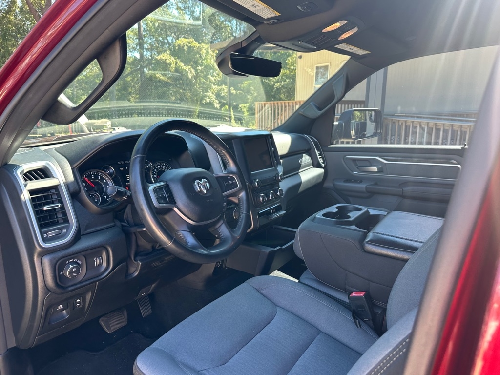 RAM 1500 Big Horn Quad Cab 2WD 2021