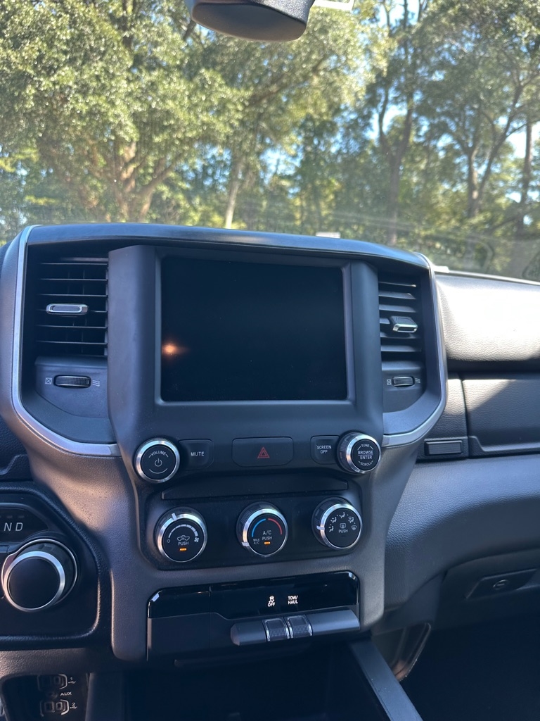 RAM 1500 Big Horn Quad Cab 2WD 2021