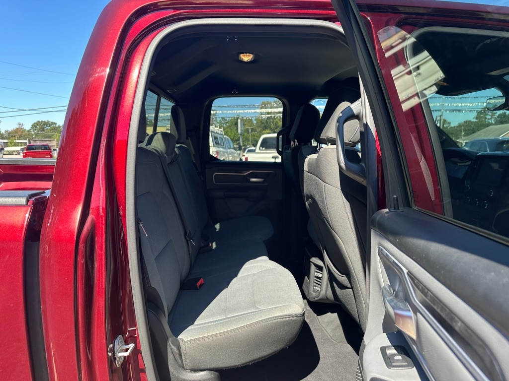 RAM 1500 Big Horn Quad Cab 2WD 2021