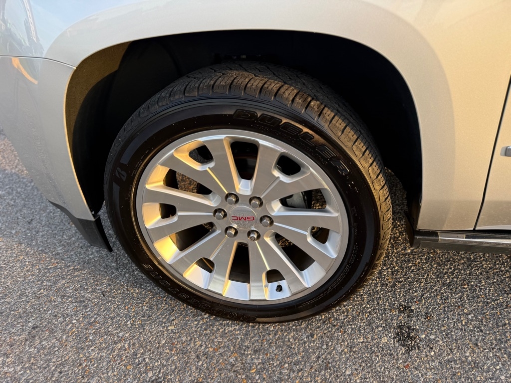 GMC Yukon 4WD 4dr Denali 2015