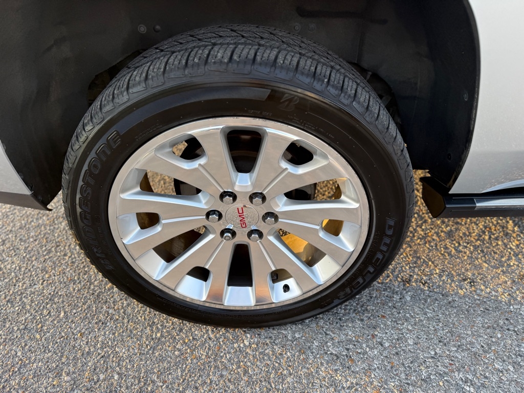 GMC Yukon 4WD 4dr Denali 2015