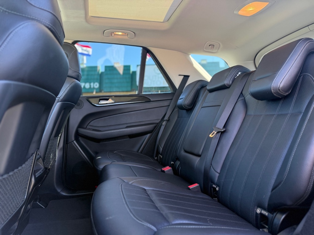 Mercedes-Benz GLE RWD 4dr GLE 350 2016 Mercedes-Benz GLE RWD 4dr GLE 350 2016