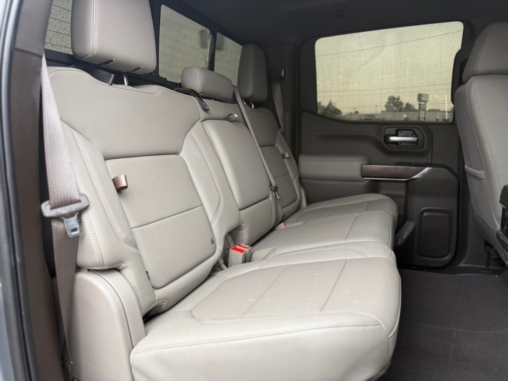 GMC Sierra 1500 4WD Crew Cab 147" SLT 2019 GMC Sierra 1500 4WD Crew Cab 147" SLT 2019
