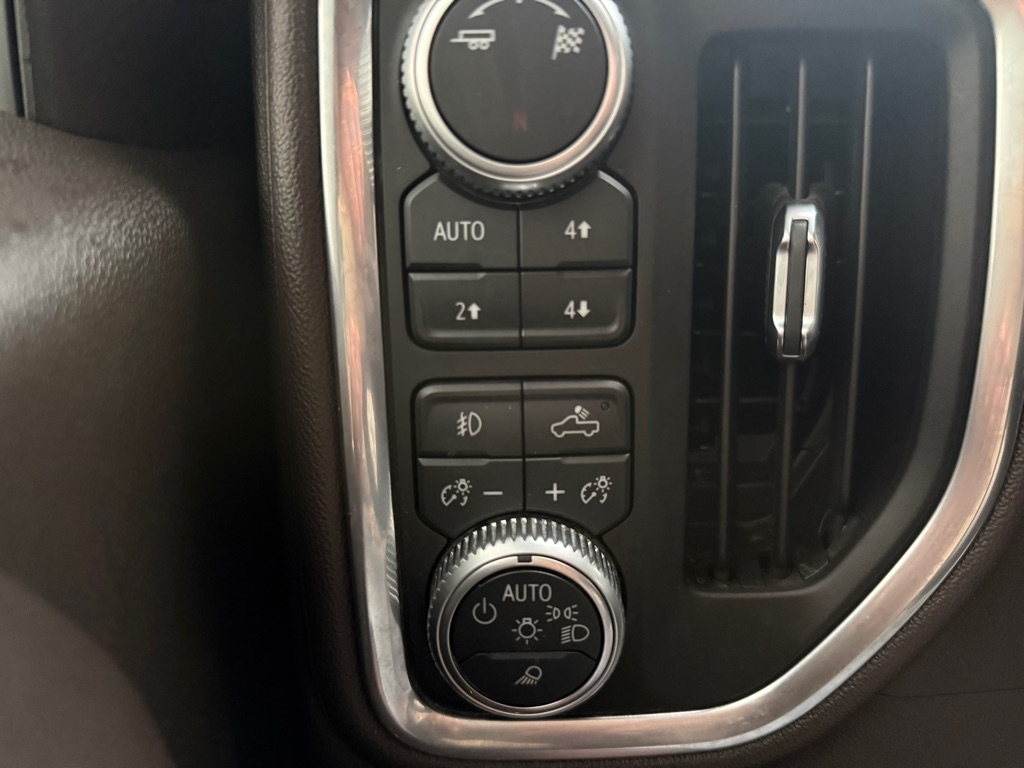 GMC Sierra 1500 4WD Crew Cab 147" SLT 2019