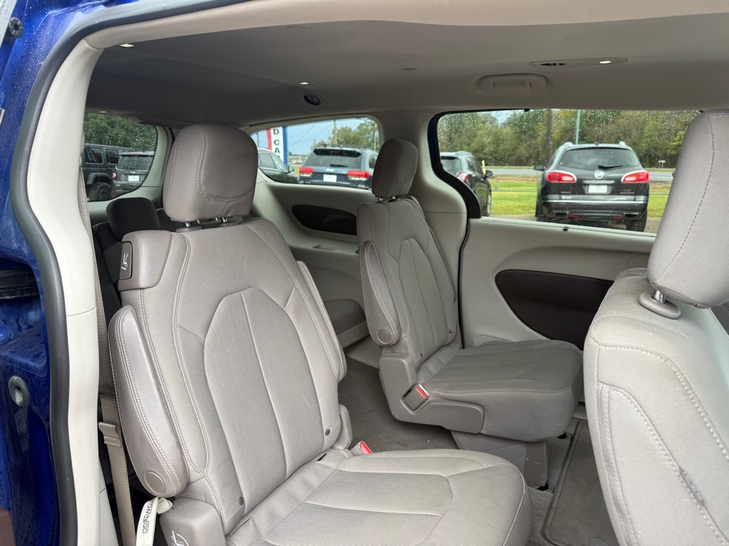 Chrysler Pacifica Touring Plus 2021