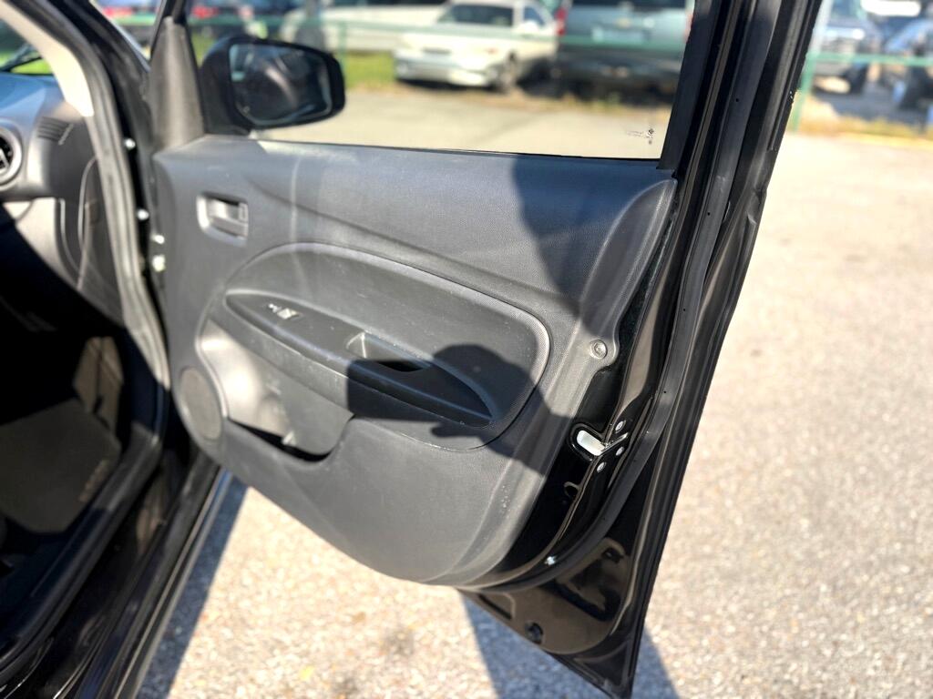 Mitsubishi Mirage ES CVT 2022