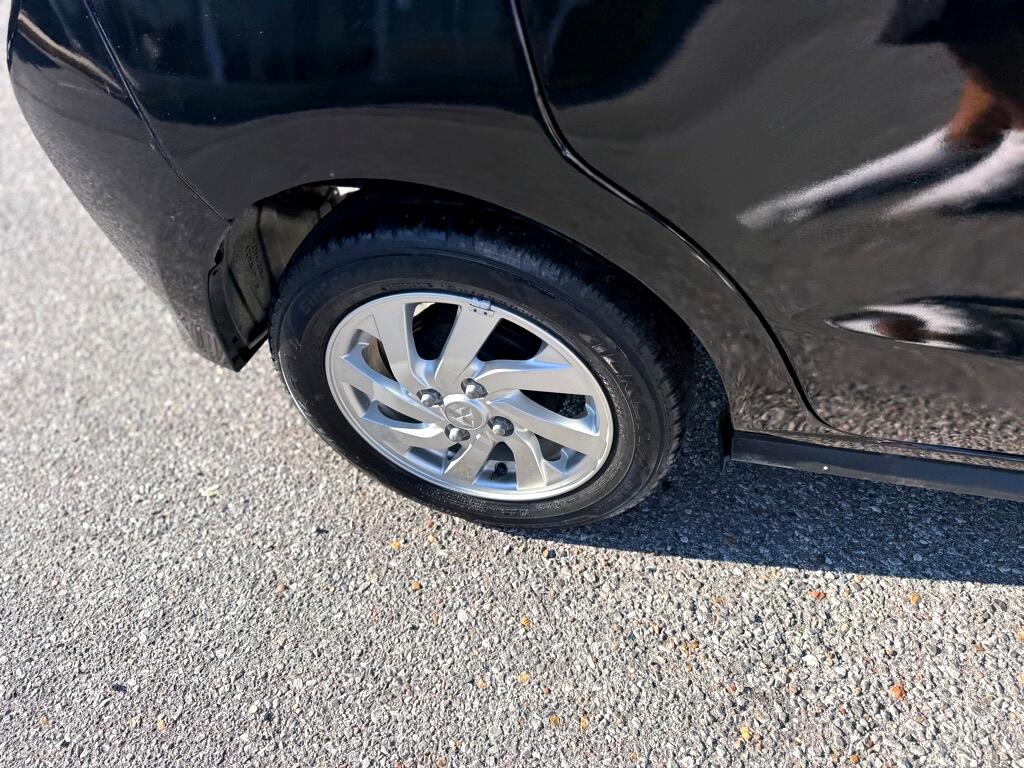 Mitsubishi Mirage ES CVT 2022