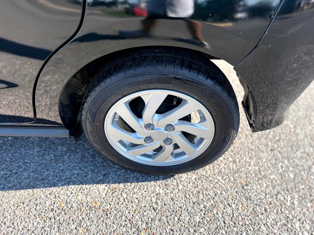 Mitsubishi Mirage ES CVT 2022