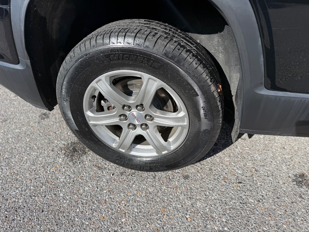 GMC Acadia FWD 4dr SLE w/SLE-1 2019