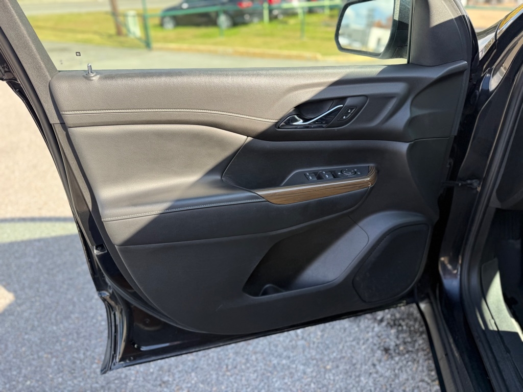 GMC Acadia FWD 4dr SLE w/SLE-1 2019