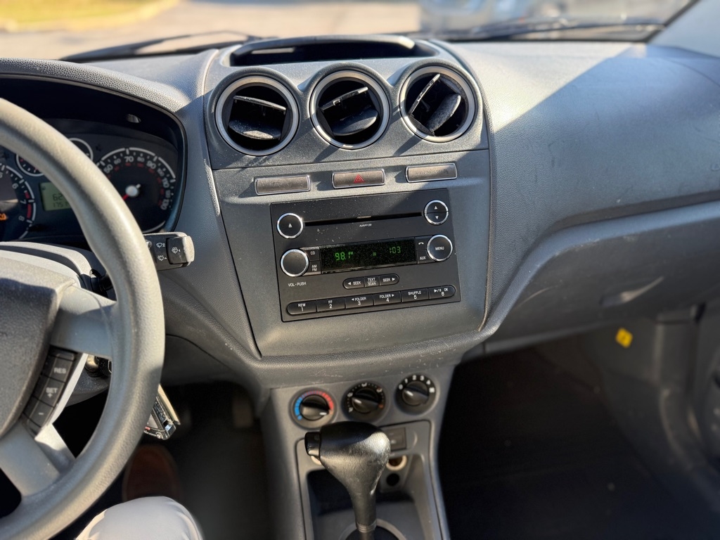 Ford Transit Connect 114.6" XLT w/o side or rear door glass 2013