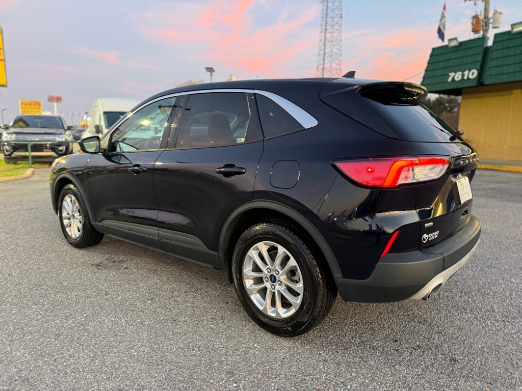 Ford Escape SE Hybrid FWD 2021