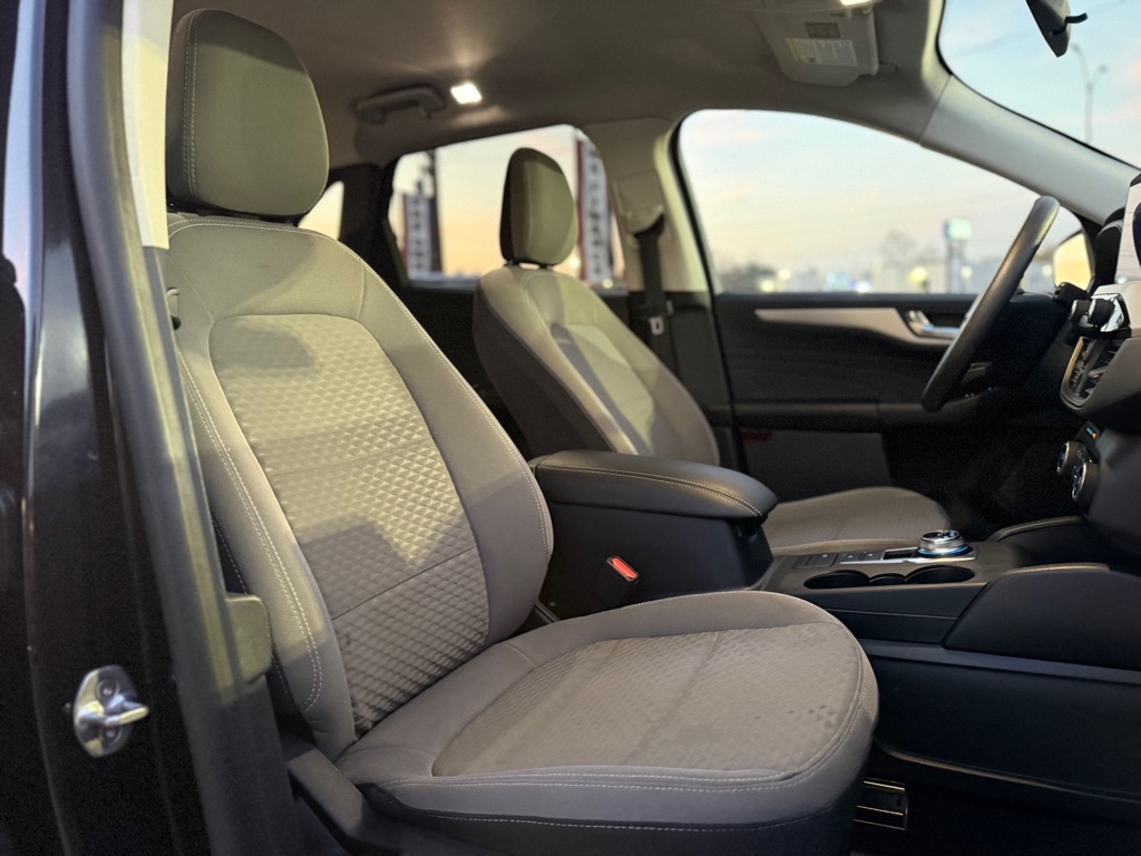 Ford Escape SE Hybrid FWD 2021