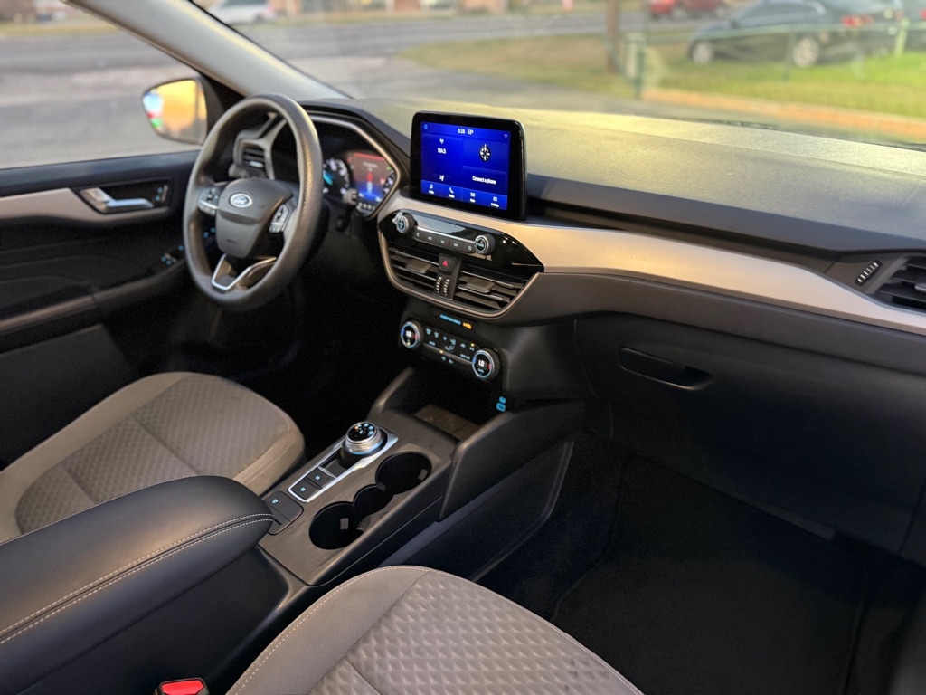 Ford Escape SE Hybrid FWD 2021