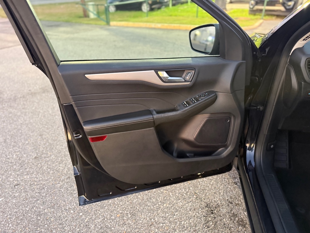 Ford Escape SE Hybrid FWD 2021