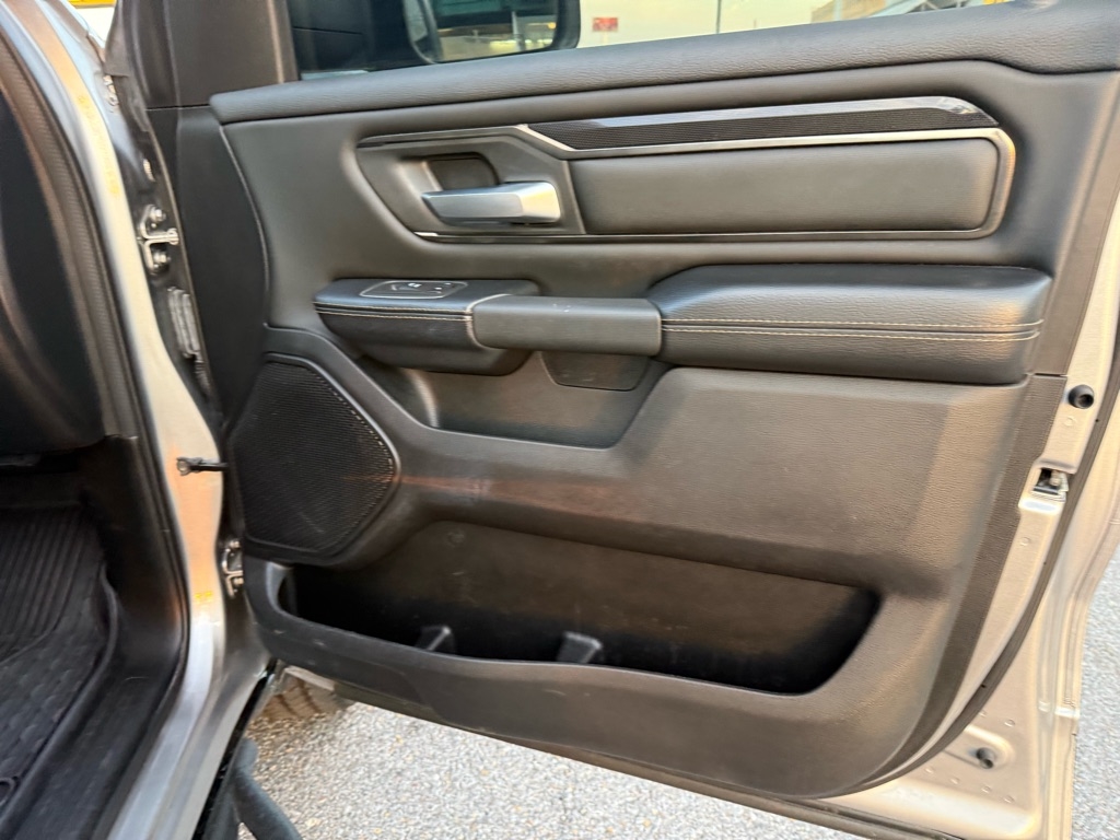 RAM 1500 Rebel 4x4 Crew Cab 5'7" Box 2021