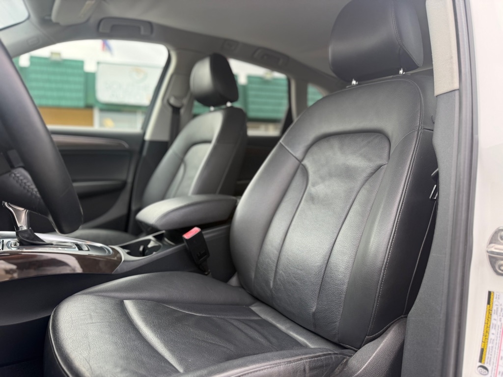 Audi Q5 quattro 4dr 2.0T Premium 2013