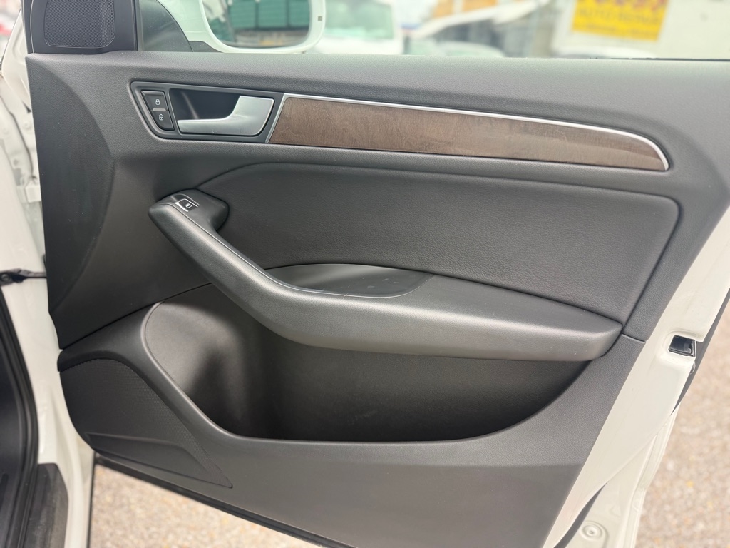 Audi Q5 quattro 4dr 2.0T Premium 2013