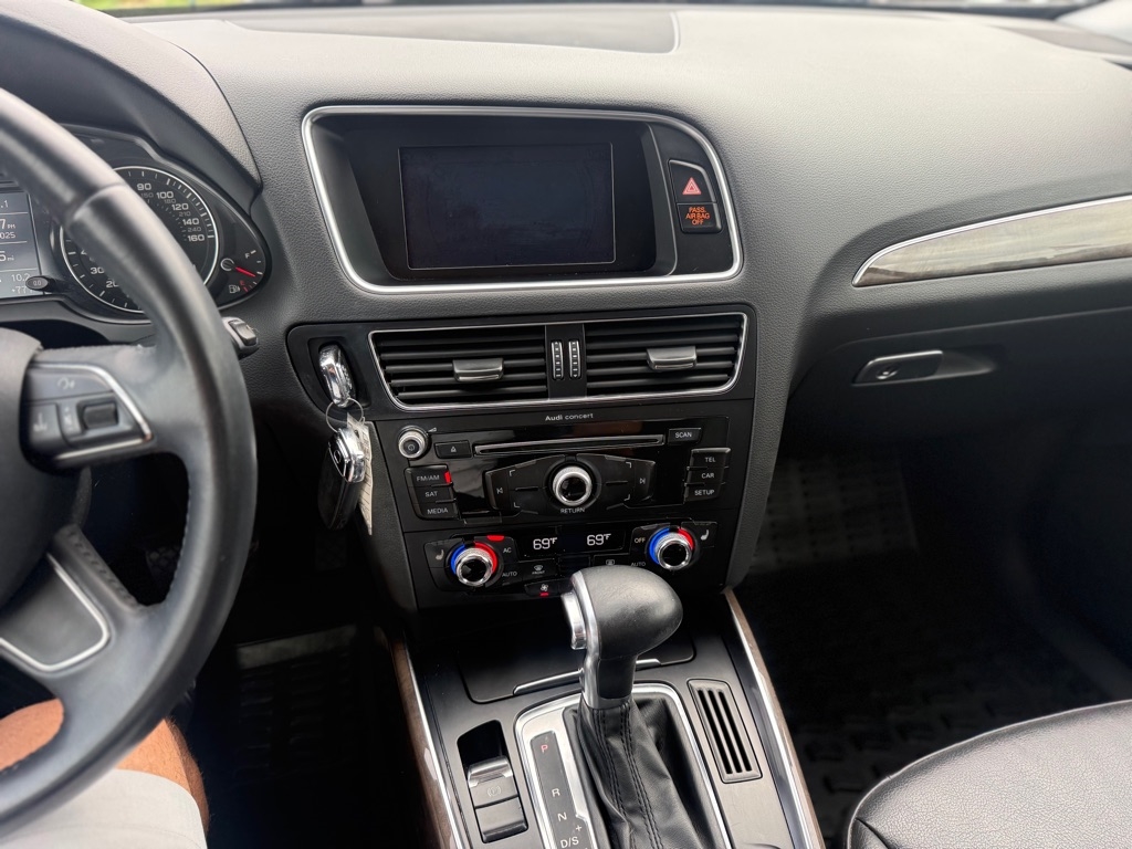 Audi Q5 quattro 4dr 2.0T Premium 2013