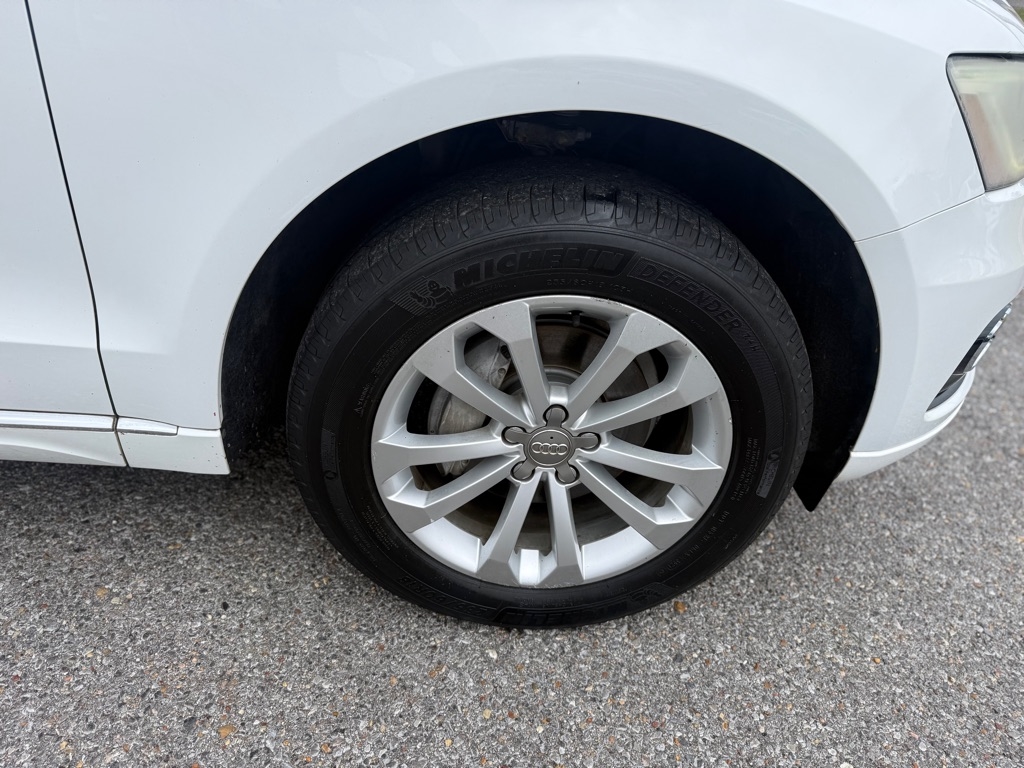 Audi Q5 quattro 4dr 2.0T Premium 2013