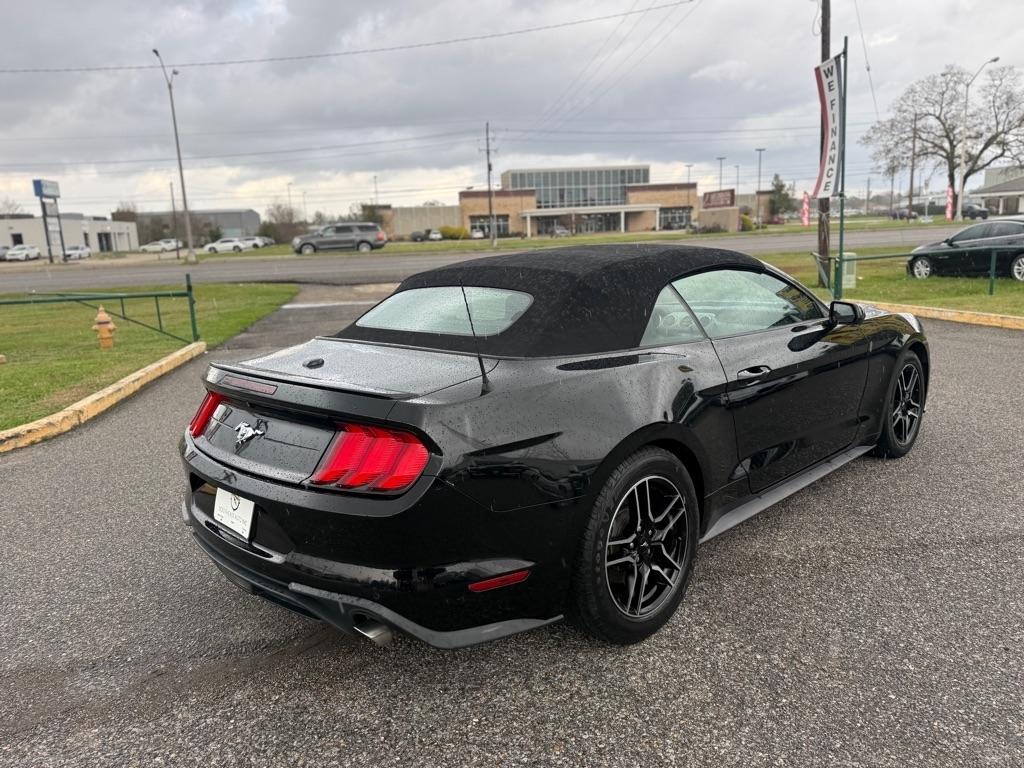 Ford Mustang EcoBoost Convertible 2021
